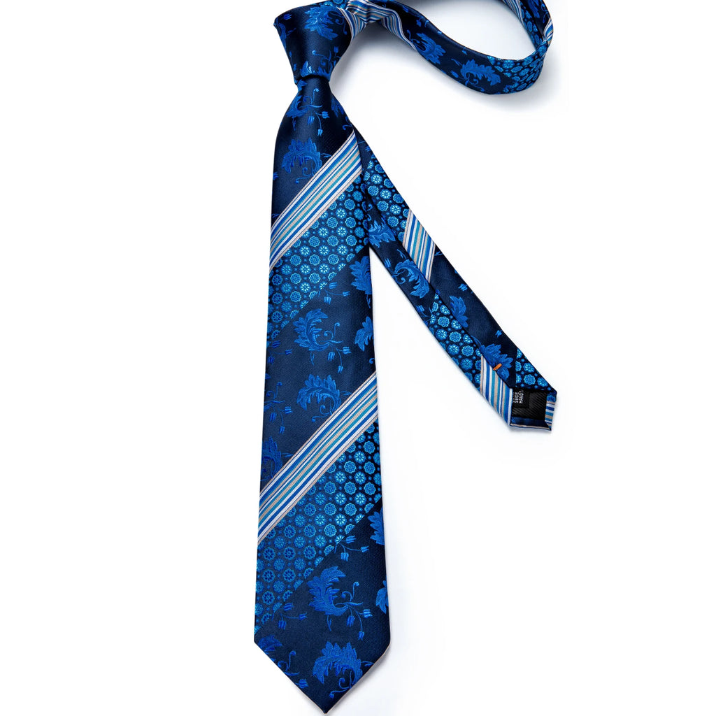 Conjunto Gravata Masculina Clássica 8 cm com Lenço de Bolso