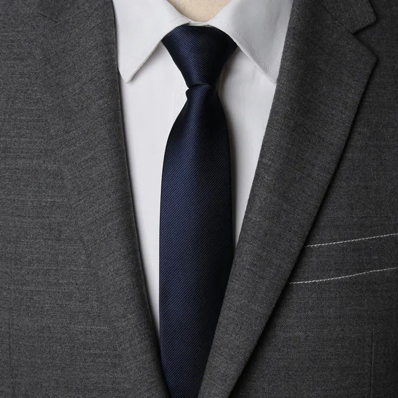 Gravata Masculina Slim com Zíper – Elegância e Praticidade