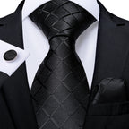 Kit Gravata Masculina DiBanGu com Lenço e Abotoaduras