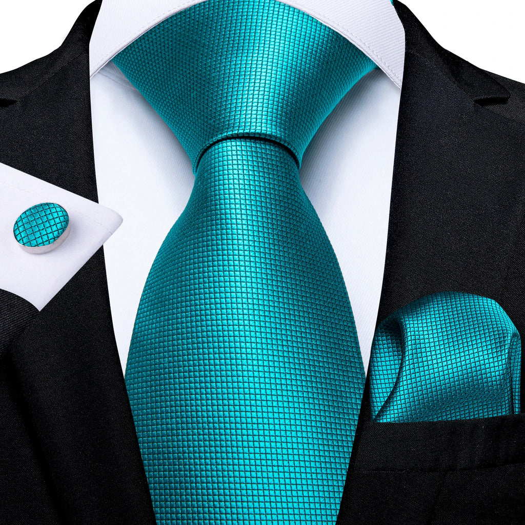 Kit Gravata Masculina DiBanGu com Lenço e Abotoaduras