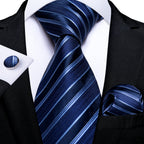 Conjunto Gravata Masculina Clássica 8 cm com Lenço de Bolso