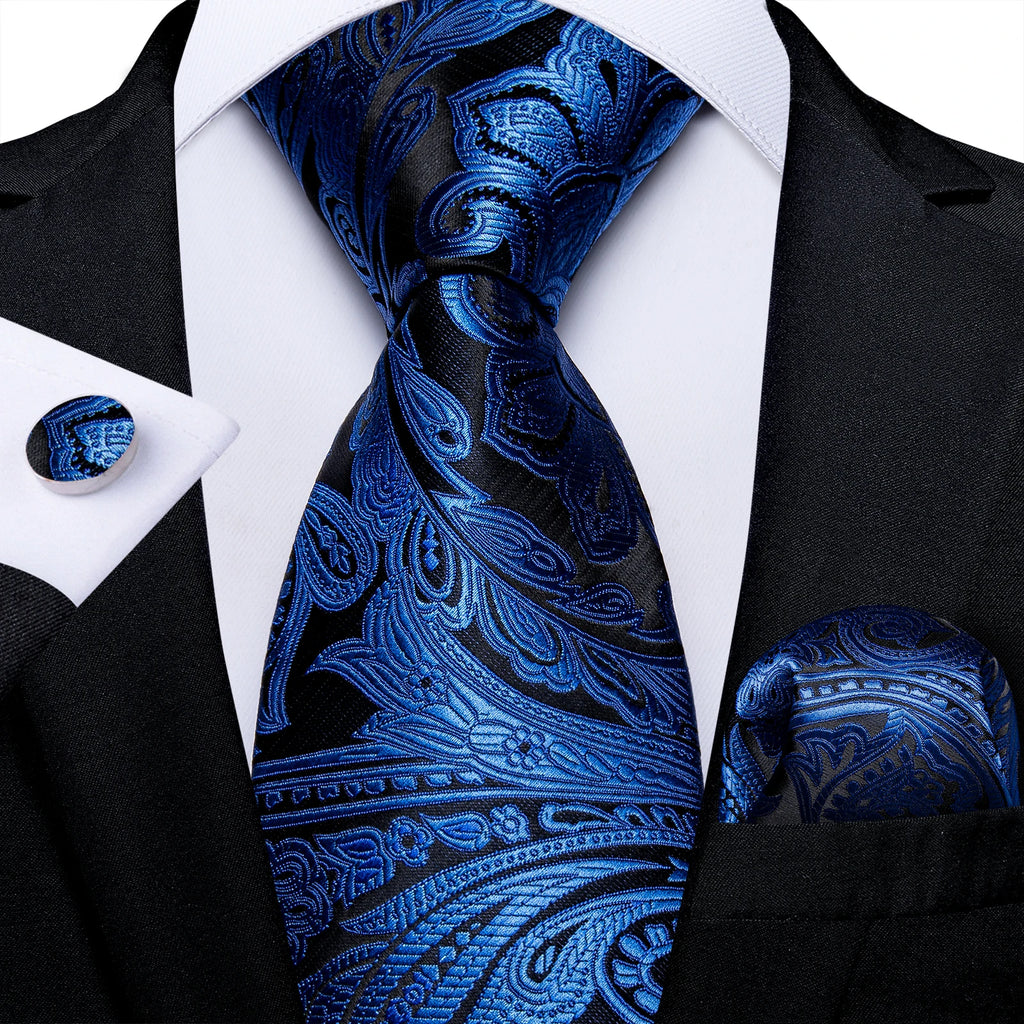 Conjunto Gravata Masculina Clássica 8 cm com Lenço de Bolso