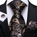 Conjunto Gravata Masculina Clássica 8 cm com Lenço de Bolso
