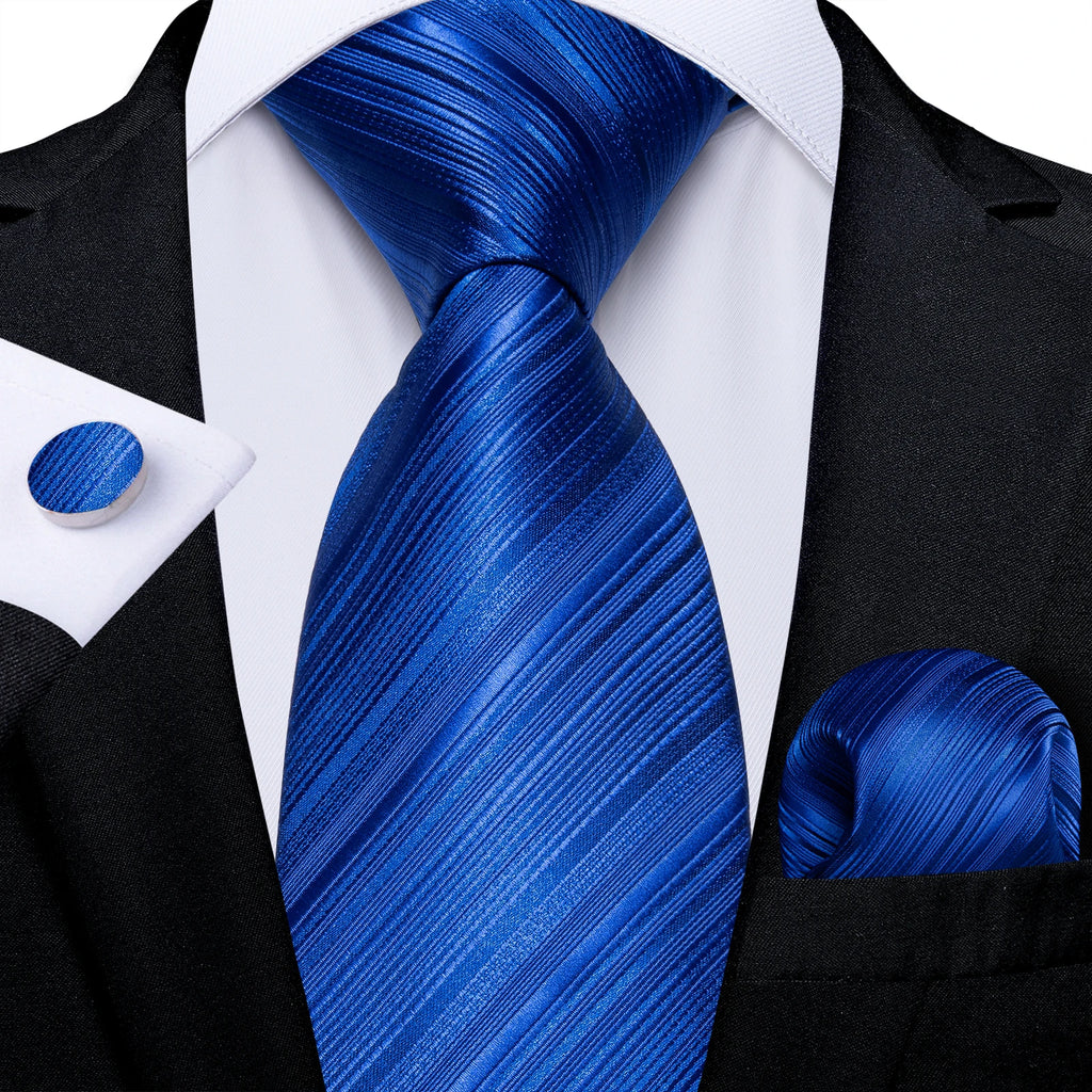 Conjunto Gravata Masculina Clássica 8 cm com Lenço de Bolso