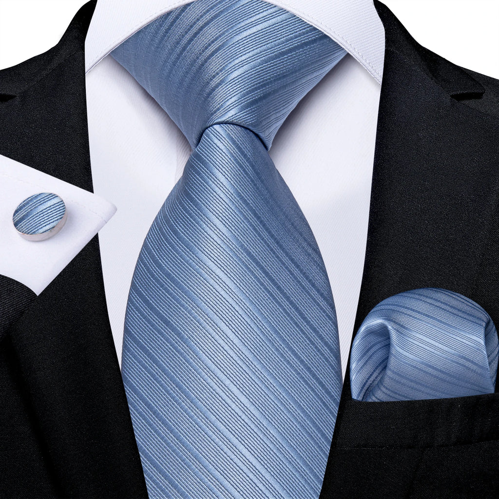 Conjunto Gravata Masculina Clássica 8 cm com Lenço de Bolso
