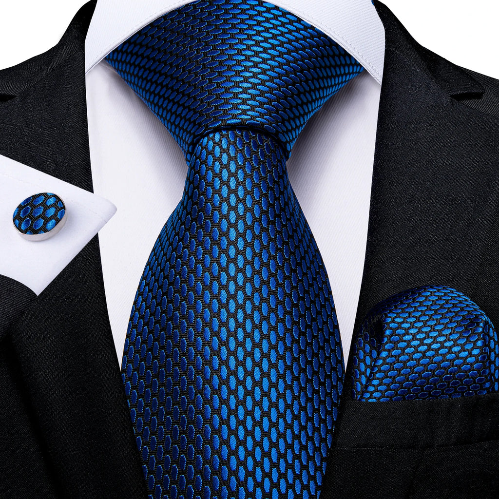 Conjunto Gravata Masculina Clássica 8 cm com Lenço de Bolso