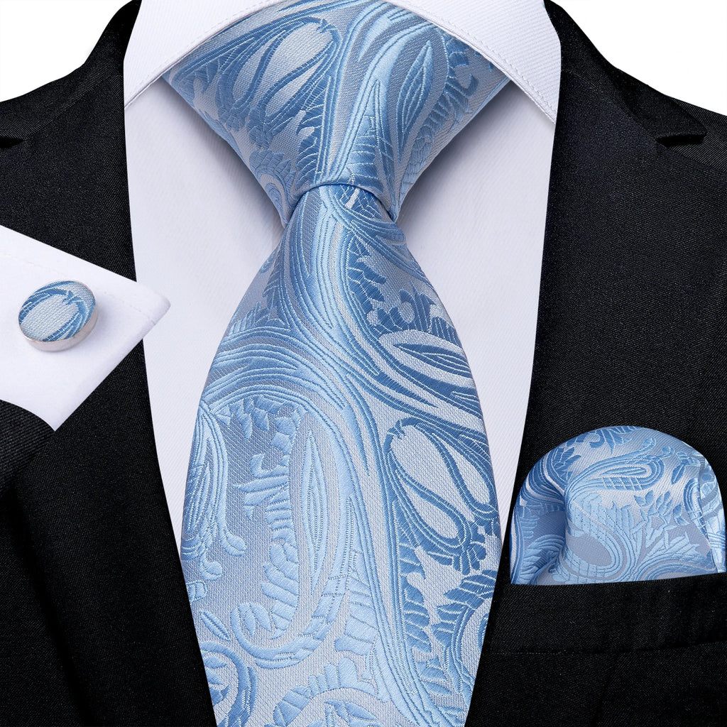 Conjunto Gravata Masculina Clássica 8 cm com Lenço de Bolso
