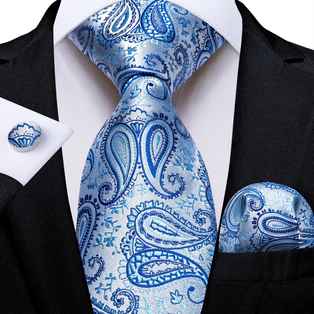 Conjunto Gravata Masculina Clássica 8 cm com Lenço de Bolso